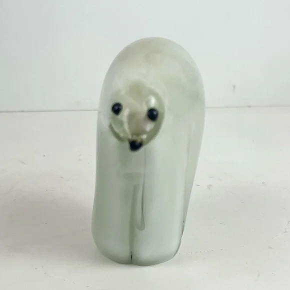 Art Blown Glass Polar Bear Paperweight - Picture 3 of 14